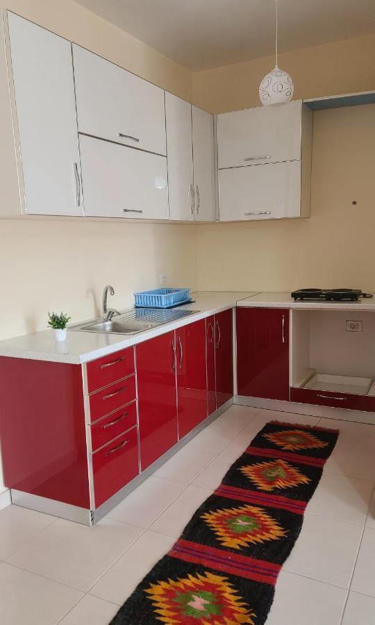 Lucky'S Apartment, A Place To Be Pogradec Luaran gambar
